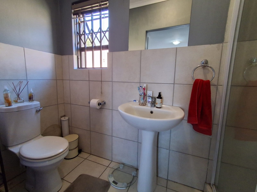 3 Bedroom Property for Sale in Nahoon Valley Park Eastern Cape